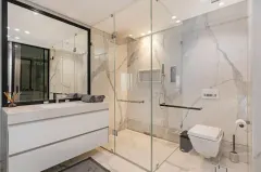 Aurum 302 in Bantry Bay – photo 3 thumbnail