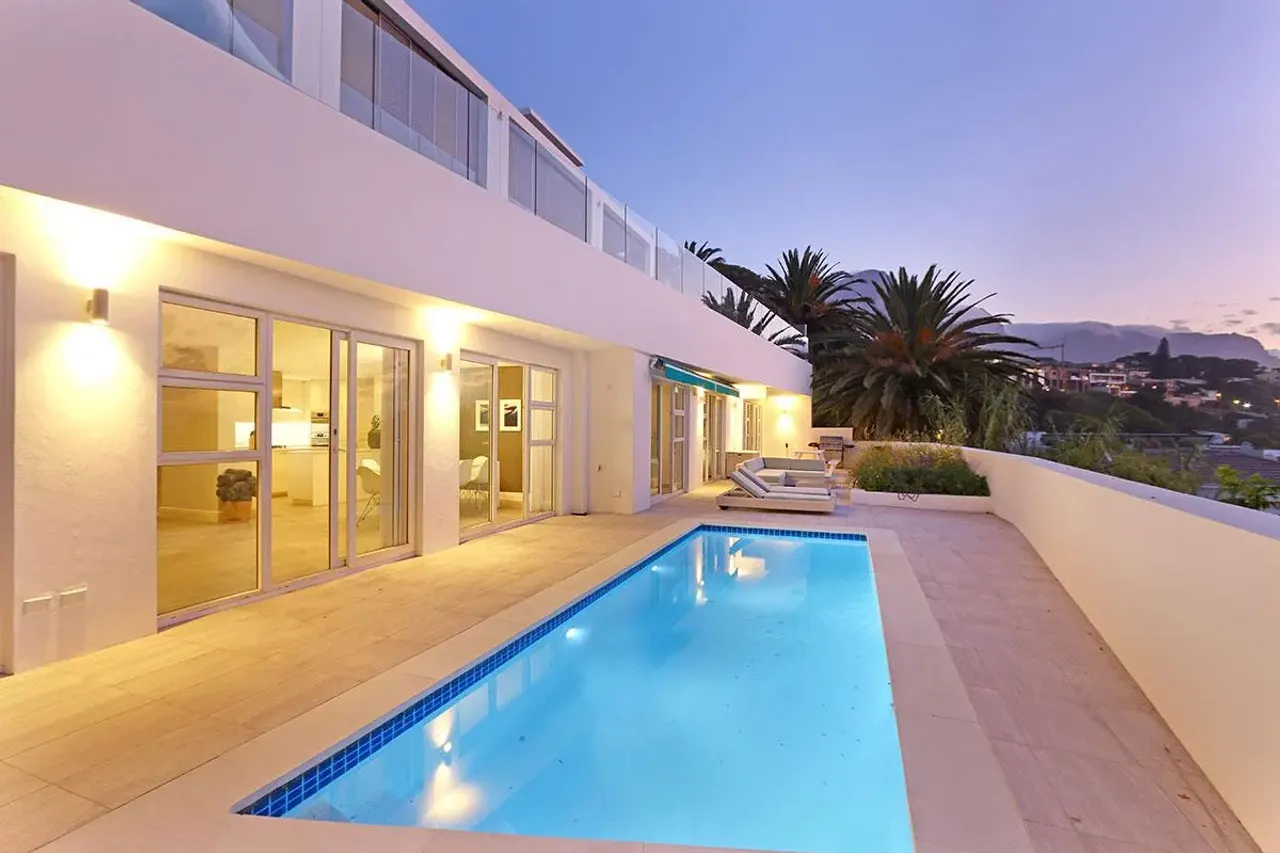 Tides Villa in Camps Bay
