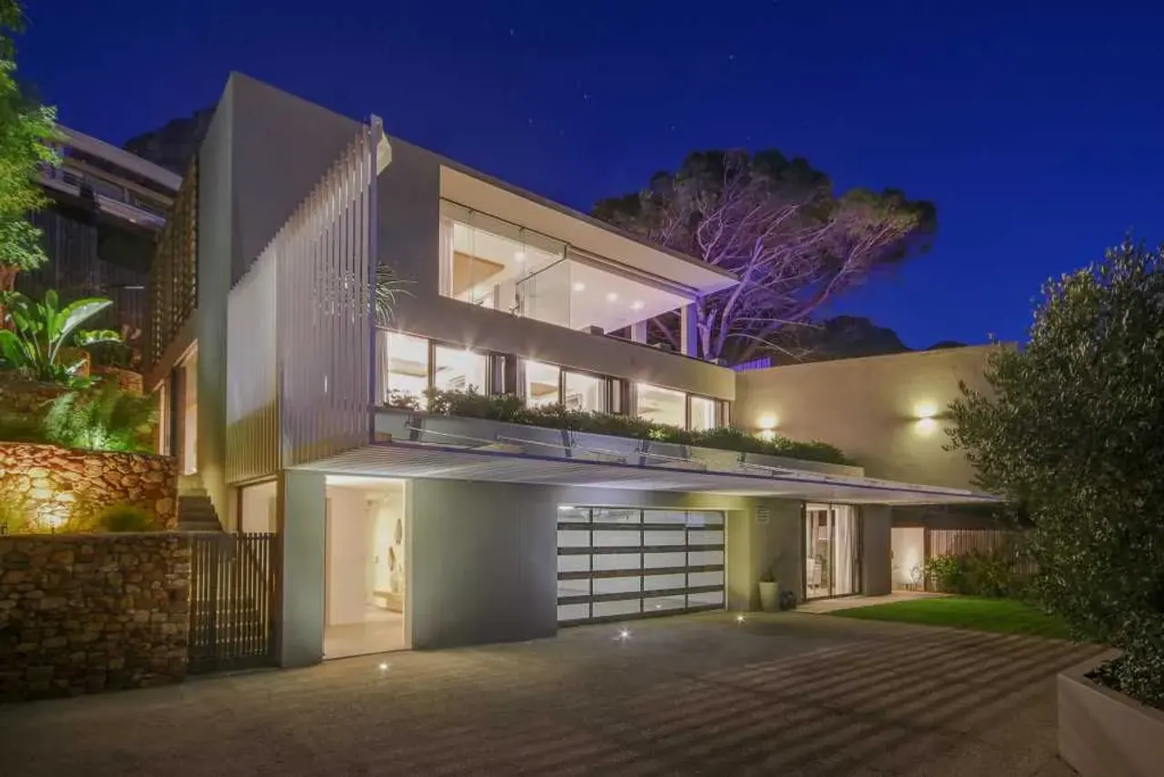Geneva Drive Villa in Camps Bay