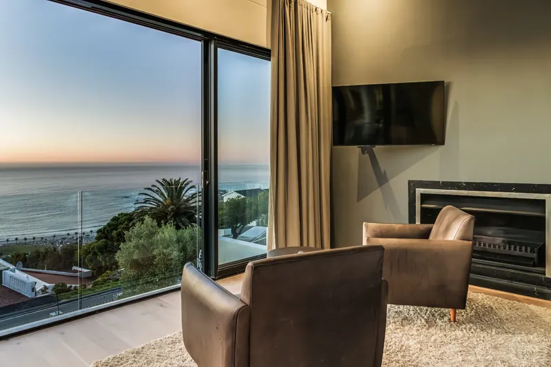 Prima Views in Camps Bay – photo 41