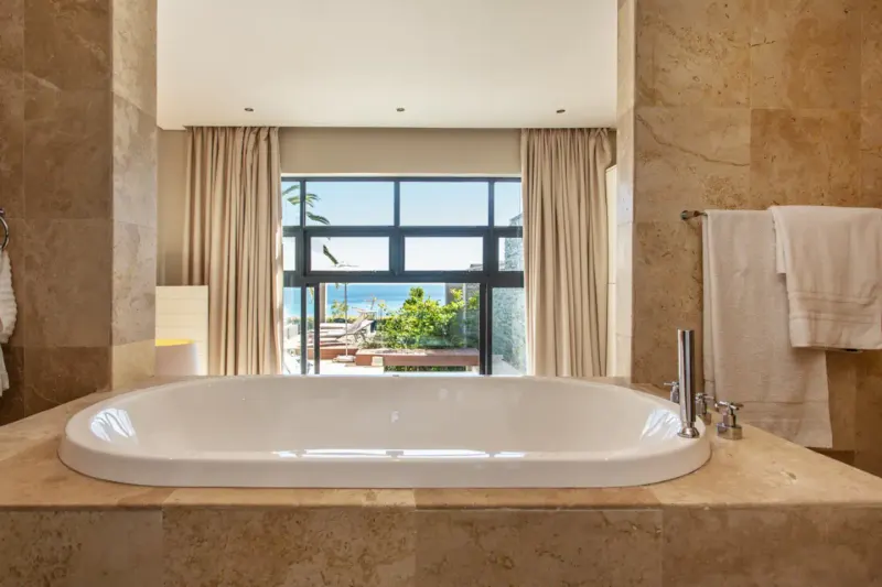 Sandstone Villa in Clifton – photo 47