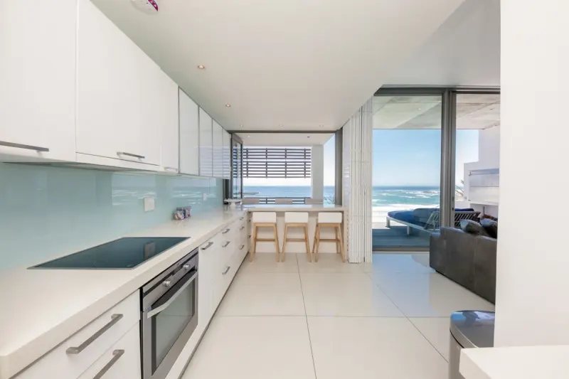 15 Views Penthouse in Camps Bay – photo 6
