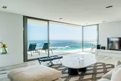 Blue Ocean Penthouse in Camps Bay – photo 28 thumbnail