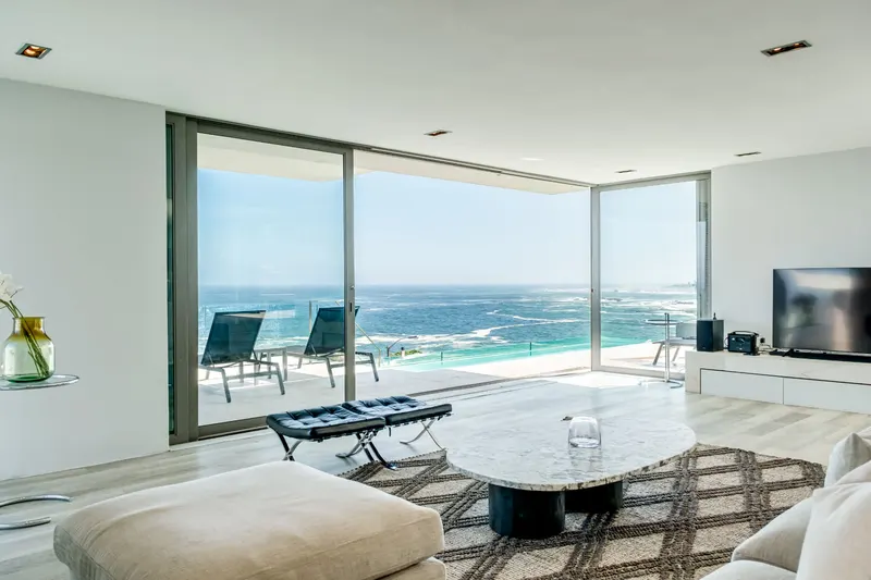 Blue Ocean Penthouse in Camps Bay – photo 28
