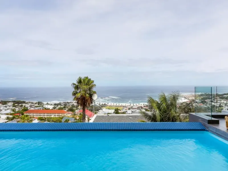 Skyline Views in Camps Bay – photo 22