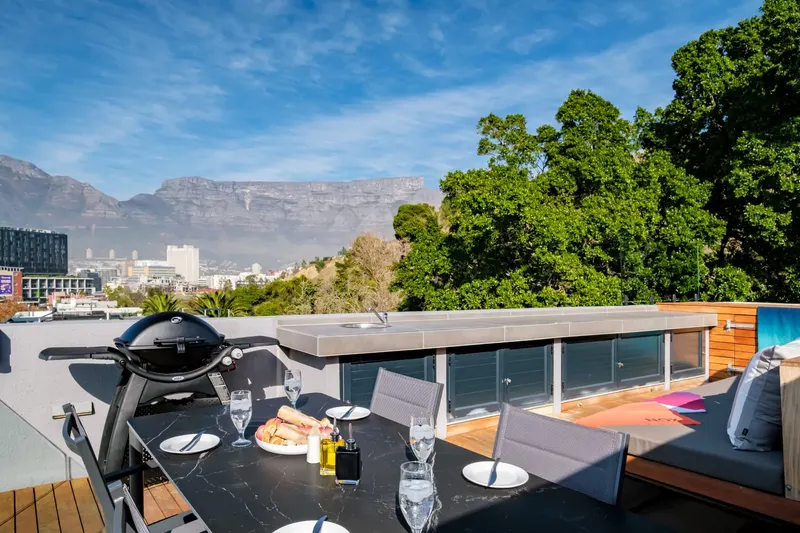 De Waterkant Views