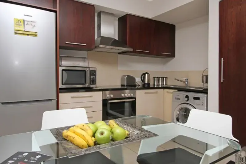 Icon Apartment 1203 in Cape Town City Centre – photo 4