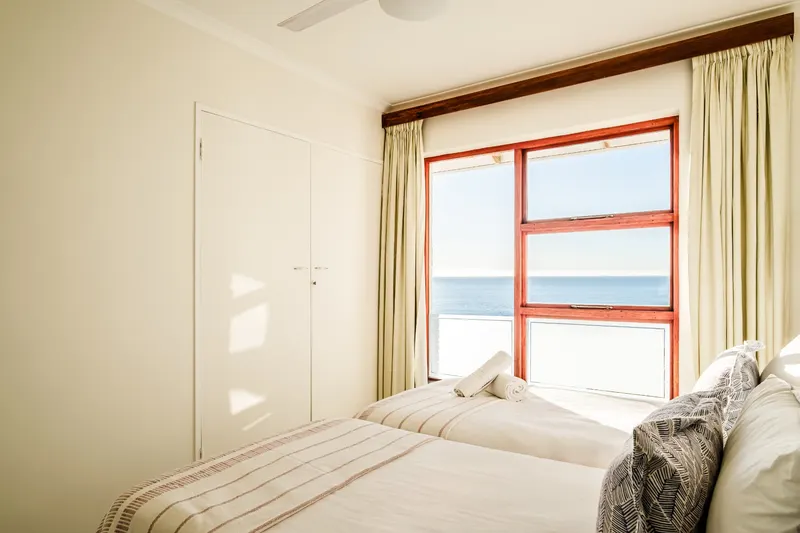 Rock Views in Camps Bay – photo 25