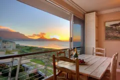 Neptune Isle 317 in Bloubergstrand – photo 1 thumbnail