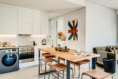 304 on N in Green point – photo 8 thumbnail
