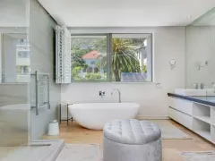 Orion Villa in Bantry Bay – photo 14 thumbnail