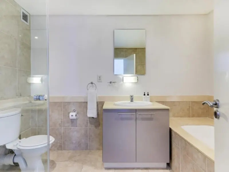 Dunmore Apartment in Camps Bay – photo 18