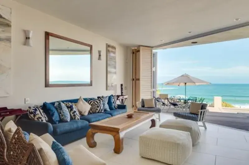 Beach Villa in Camps Bay – photo 6