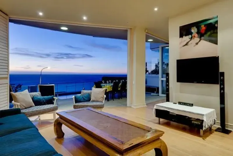 Camps Bay Beach Villa in Camps Bay – photo 2