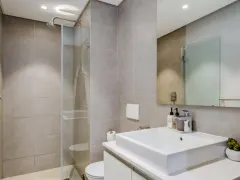 Warwick 202 in Green Point – photo 5 thumbnail