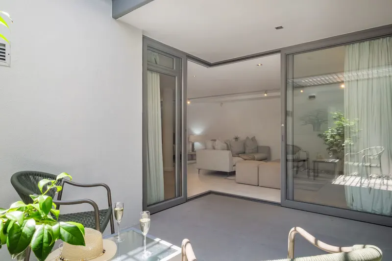 Blue Ocean Suite in Camps Bay – photo 8