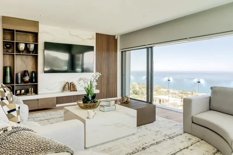 Khalanga Penthouse in Camps Bay – photo 4