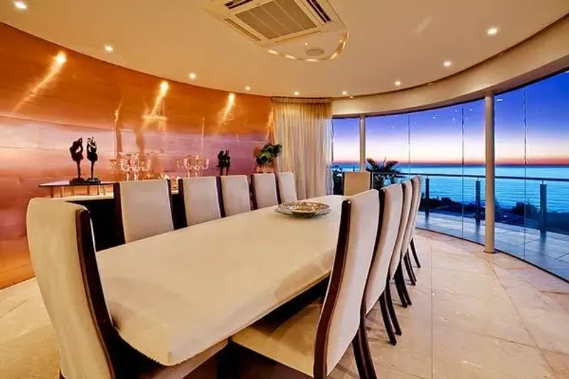 De Wet Grand in Fresnaye – photo 8