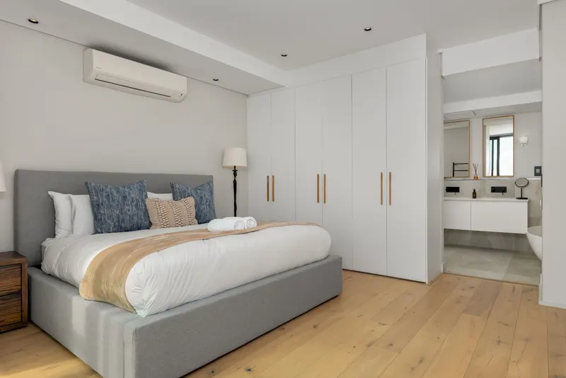 Sea Point Penthouse Retreat in Sea Point – photo 1