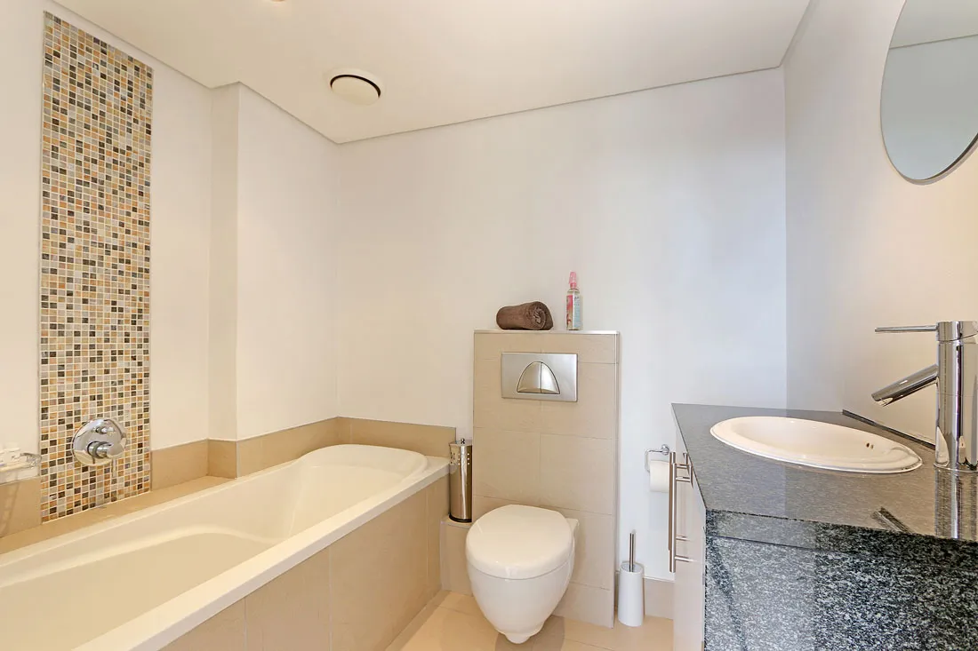 property_490e7916-7883-4e79-bb03-7dcc812b84b1_9
