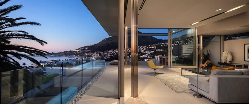 The Crescent in Camps Bay – photo 42