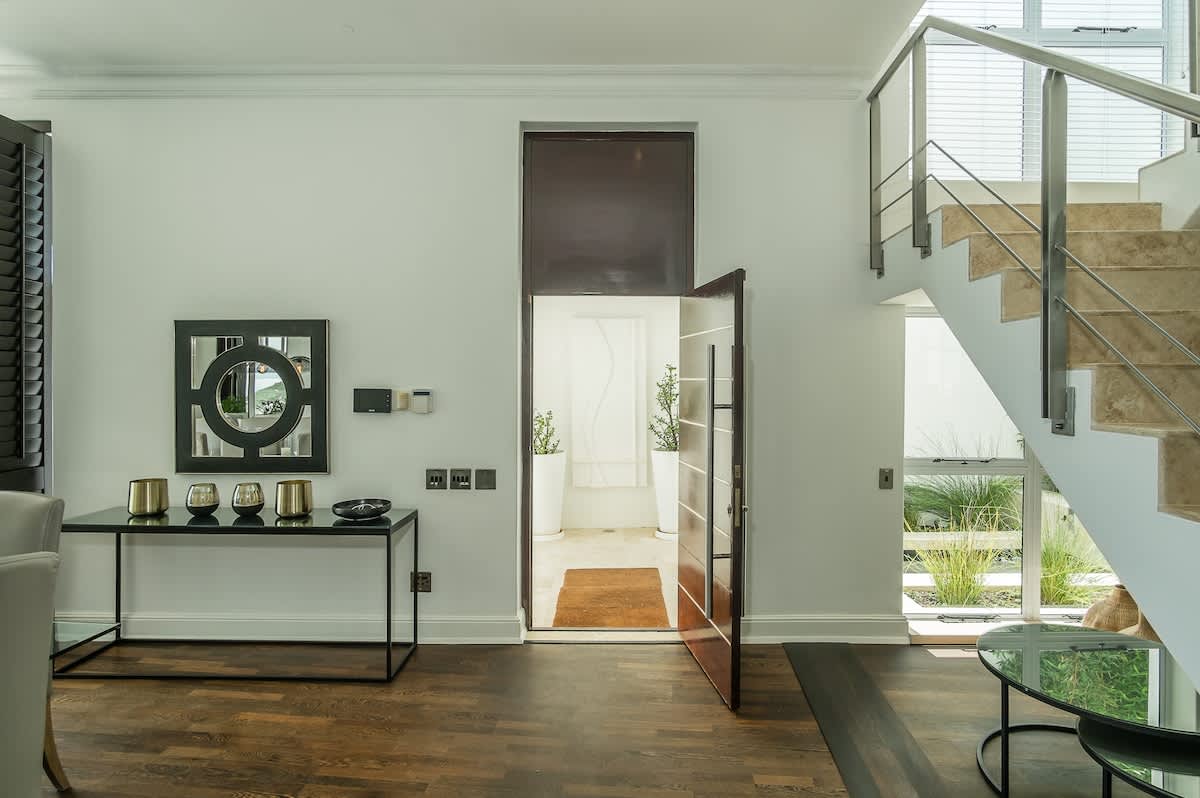 property_49d5ac81-02f3-45e6-8c0f-ab7381f1fedb_6