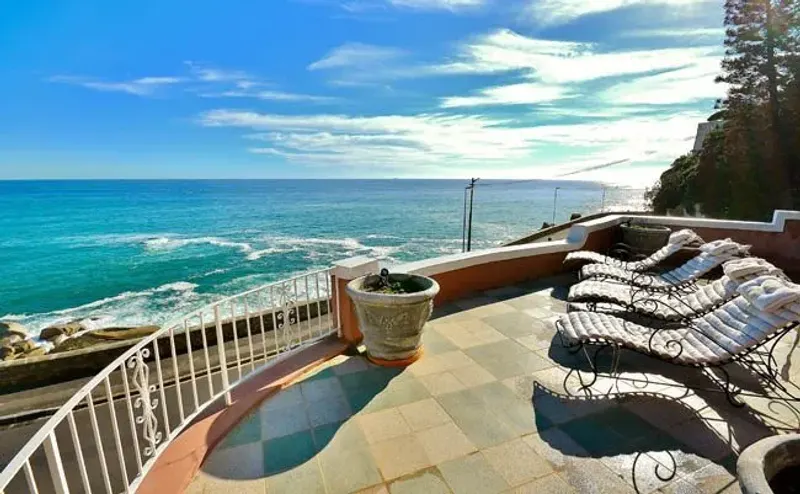 Villa Del Sole in Bantry Bay – photo 21