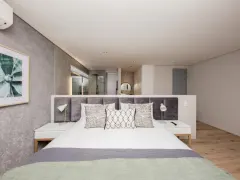 Penthouse on B in Green Point – photo 4 thumbnail