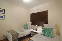 Sunset Mews Apartment in Bloubergstrand – photo 7 thumbnail