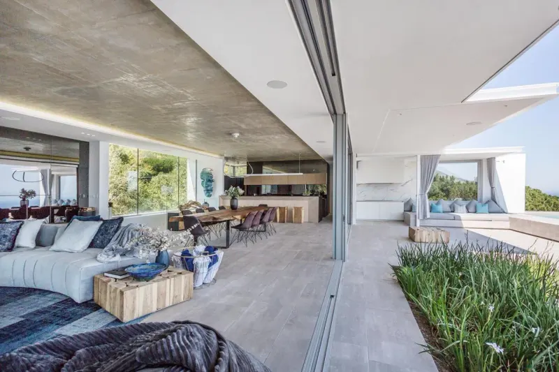 Camps Bay Luxe in Camps Bay – photo 2