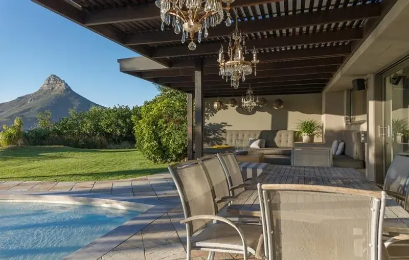 Upper Camps Bay Villa in Bakoven – photo 14