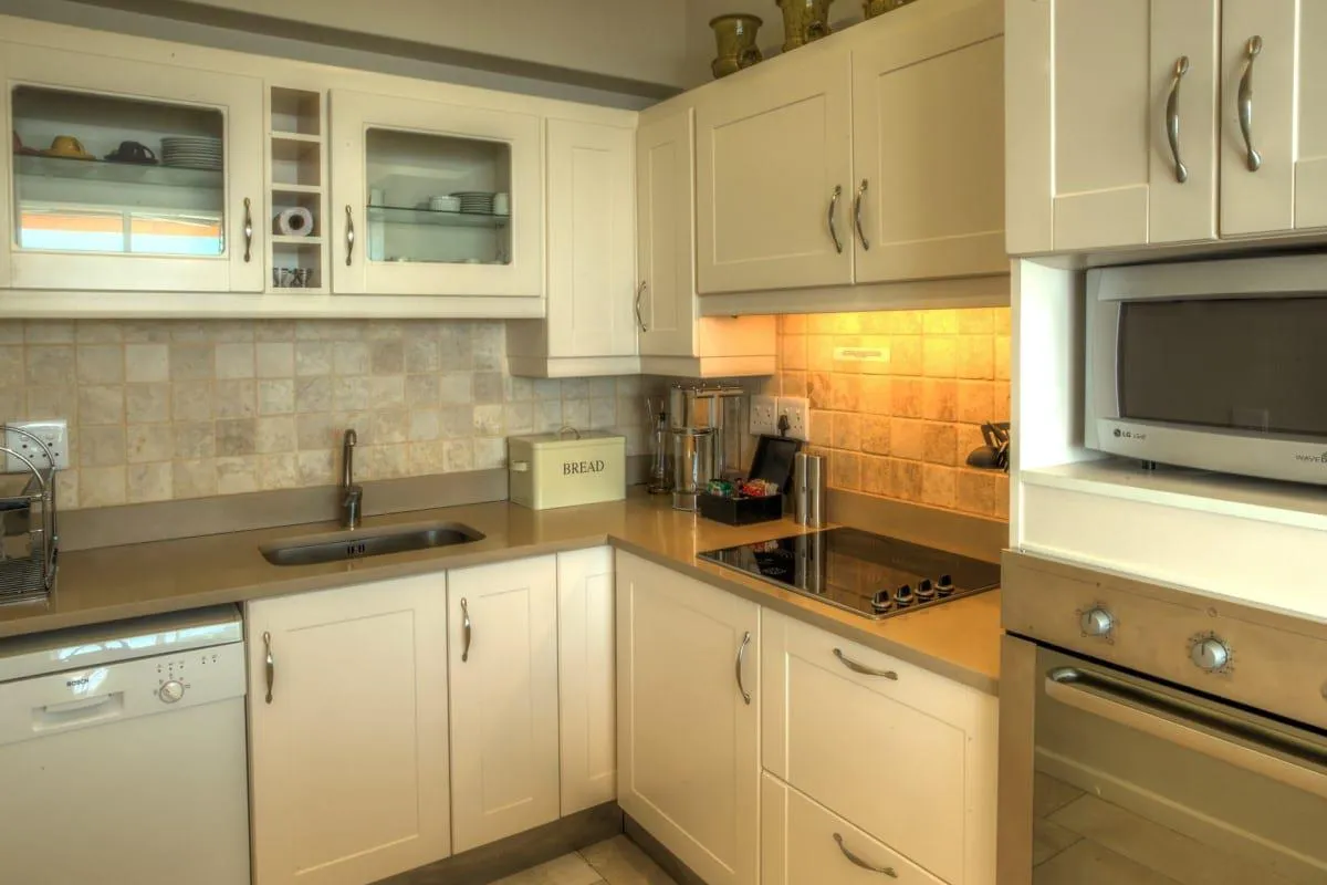 property_4ba3e3d9-9570-4860-b594-ecdb125022ca_8