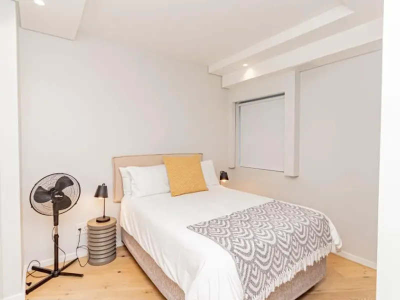 9 on S Penthouse in Three Anchor Bay – photo 18