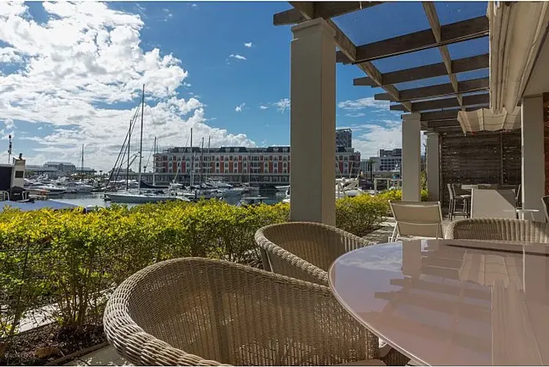 Penrith 004 in V&A Waterfront – photo 1