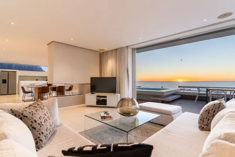 Marine Villa in Camps Bay – photo 43