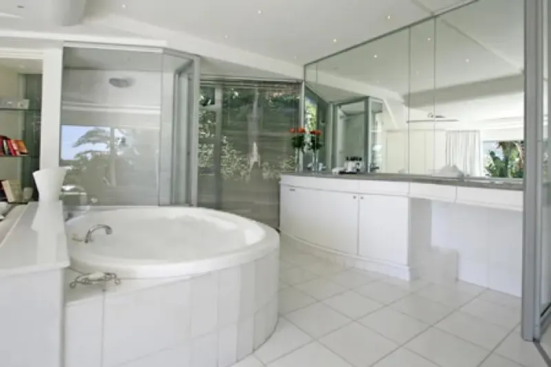 Lions View Main House in Camps Bay – photo 9