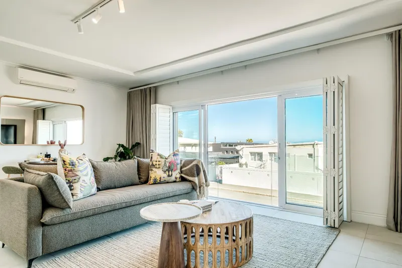Sapphire Tide Suite in Camps Bay – photo 19