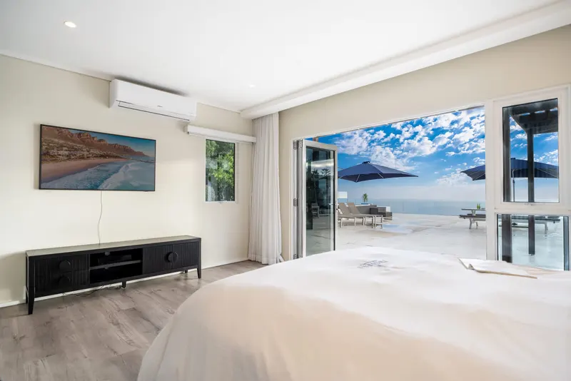 TWO VIEWS (CB155) in Camps Bay – photo 49