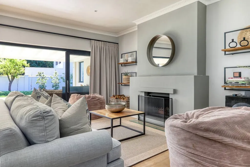 property_4c8ba617-9d01-4770-9e1f-86f8b05d8563_8