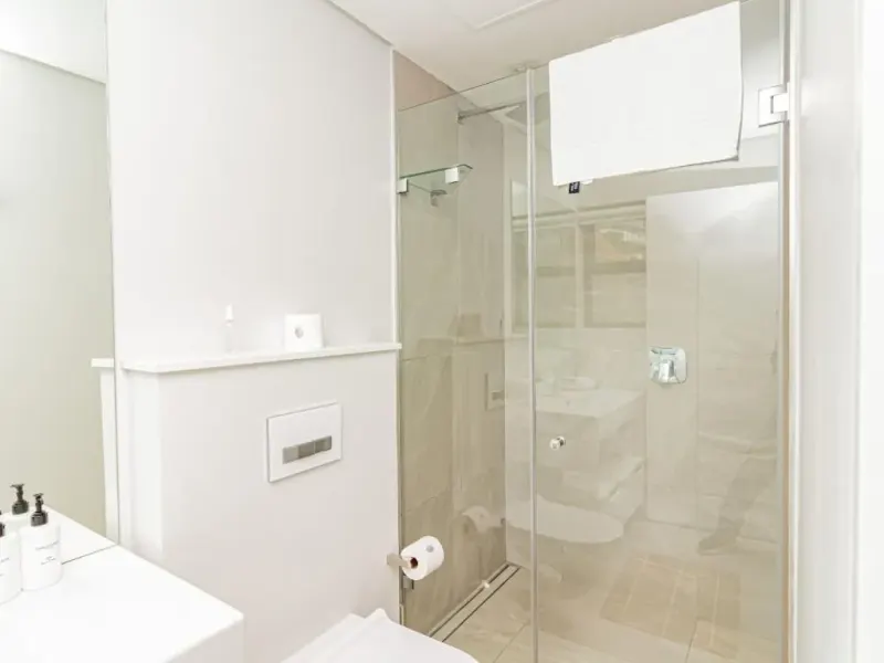 9 on S Penthouse in Three Anchor Bay – photo 23