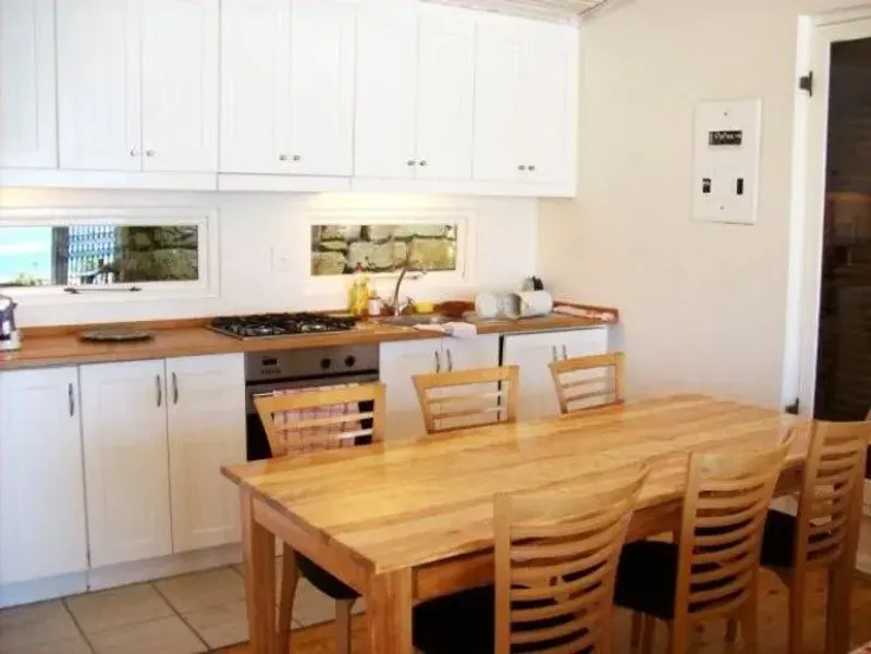 No 56 Fourth Beach Bungalow in Clifton – photo 6