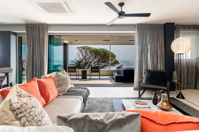 Amashe in Camps Bay – photo 11