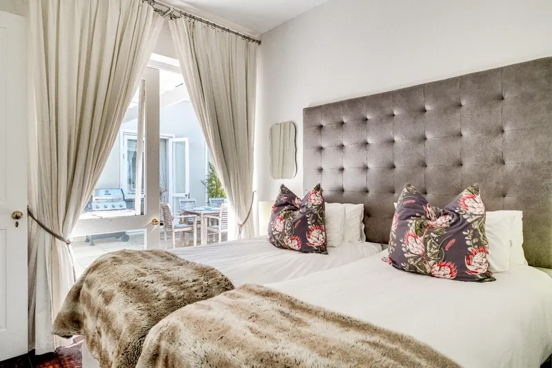 Six Selbourne in Sea point – photo 30