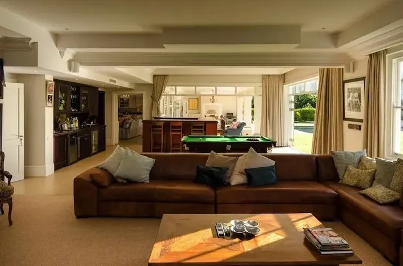 Klein Constantia Villa in Hope of Constantia – photo 4