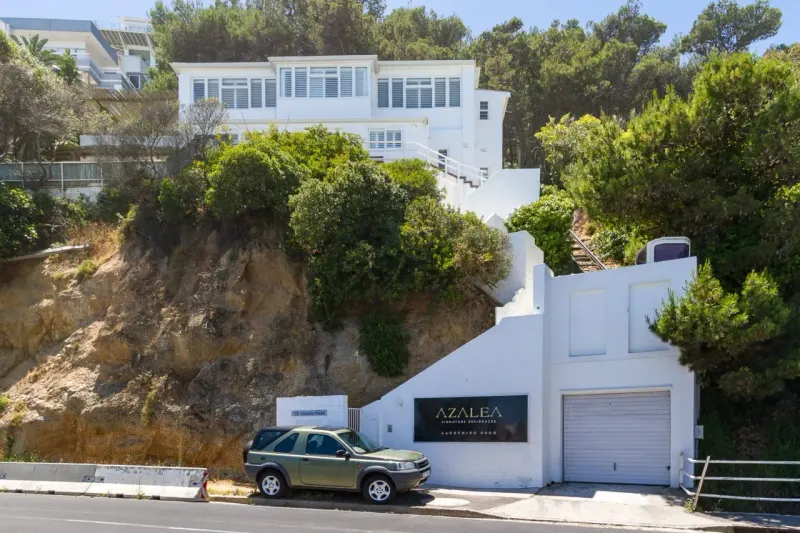 Azalea in Clifton – photo 22