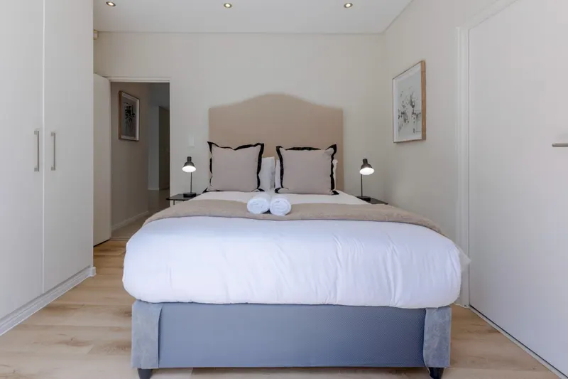 Sea Point Select in Sea Point – photo 16