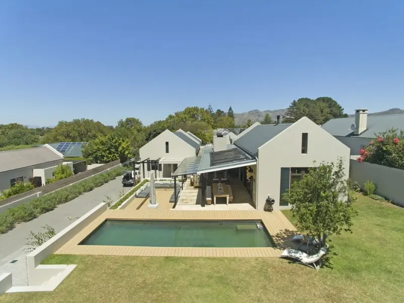 Constantia Modern Villa in Constantia – photo 3