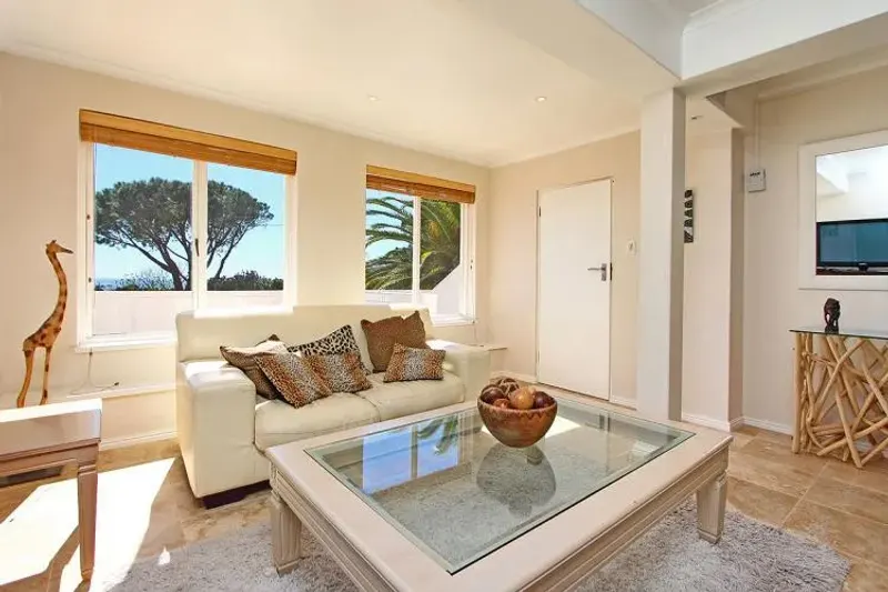 Ingleside Apartment in Camps Bay – photo 1