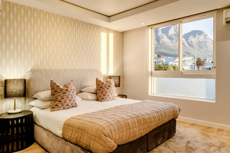 Sapphire Tide Pent in Camps Bay – photo 26