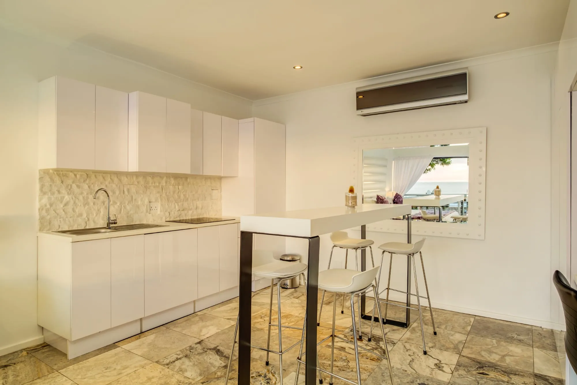 property_4e7f908a-f2a5-4c8e-95e2-5a554ba10e72_1